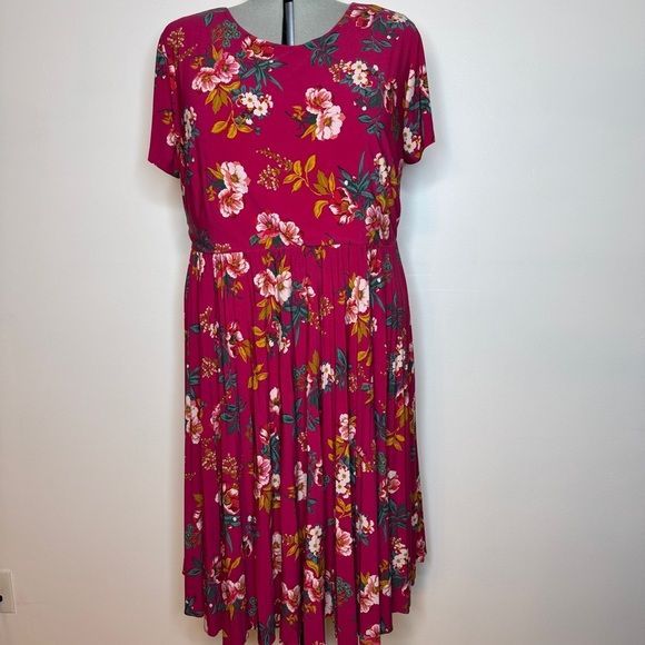 Loft Pleated Floral Red Dress - Picture 2 of 5
